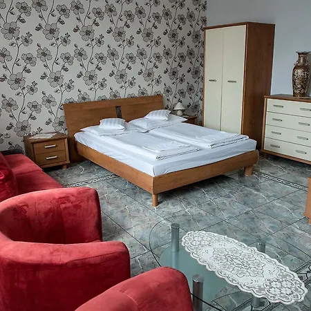 Bl Luxus * Szeged